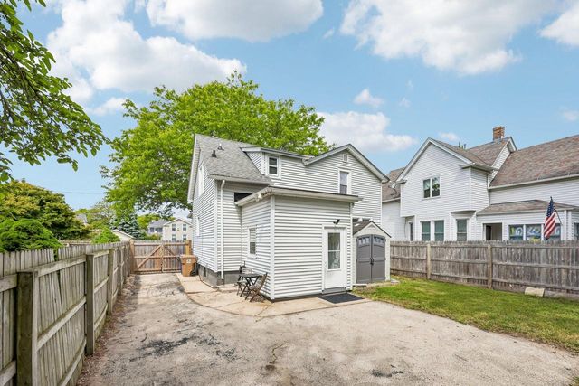4417 6th AVENUE, Kenosha, WI 53140
