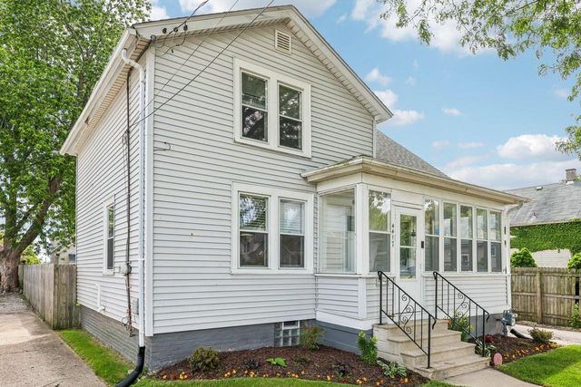 4417 6th AVENUE, Kenosha, WI 53140