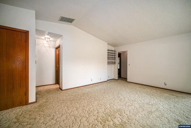 751 Catron St N, Monmouth, OR 97361