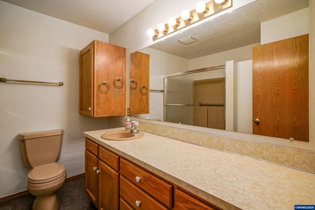 751 Catron St N, Monmouth, OR 97361