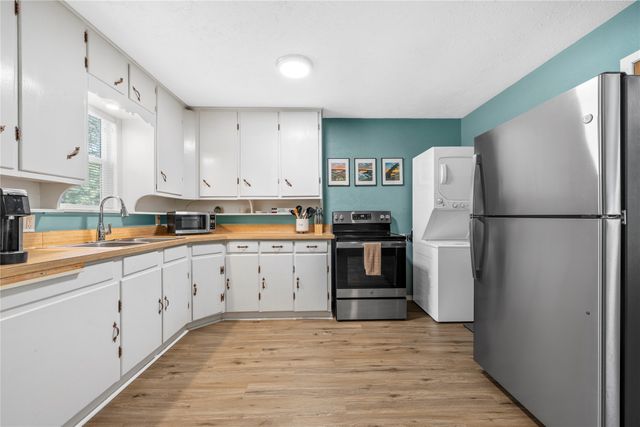 140 County Road 1764, Clifton, TX 76634