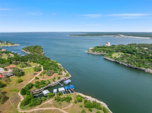 140 County Road 1764, Clifton, TX 76634