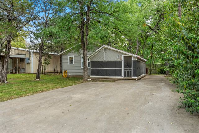 140 County Road 1764, Clifton, TX 76634