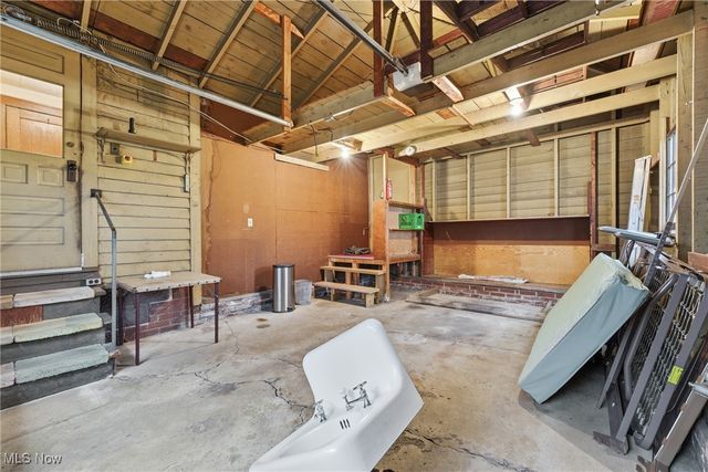 224 Shadyside Court, Alliance, OH 44601