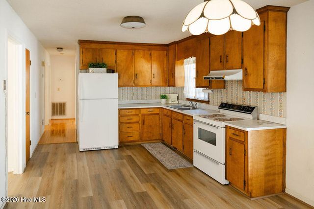 1612 Fairground Road, Dunn, NC 28334