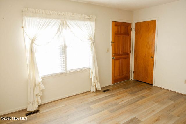 1612 Fairground Road, Dunn, NC 28334