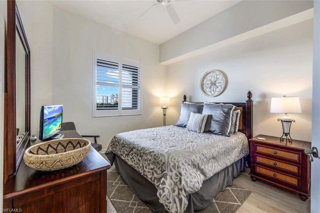 470 Launch CIR V-604, Naples, FL 34108