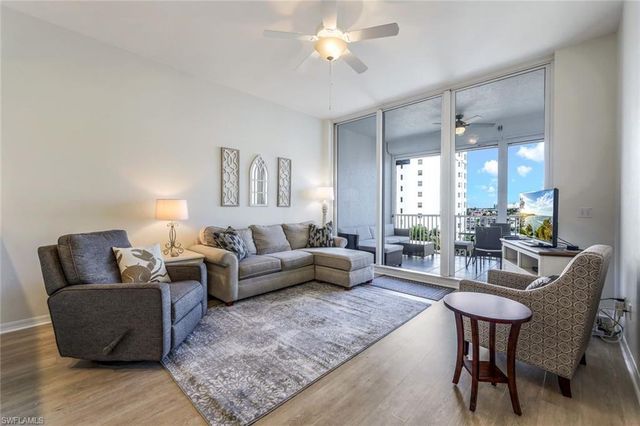470 Launch CIR V-604, Naples, FL 34108
