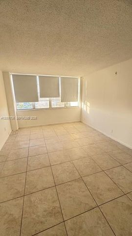 2025 NE 164th St 616, North Miami Beach, FL 33162