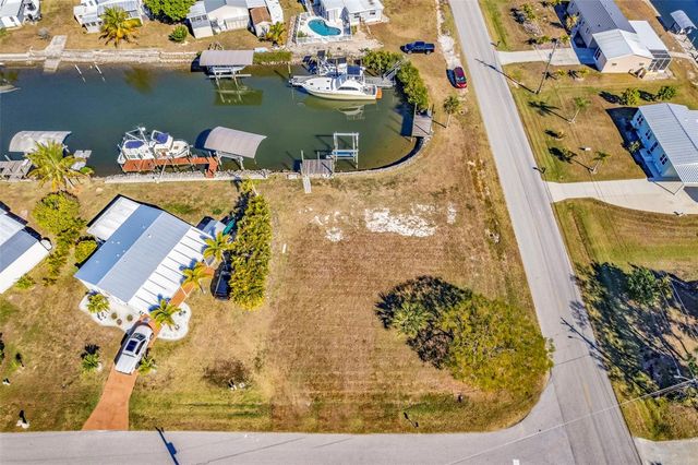 700 HOLLYHILL COURT, Punta Gorda, FL 33950