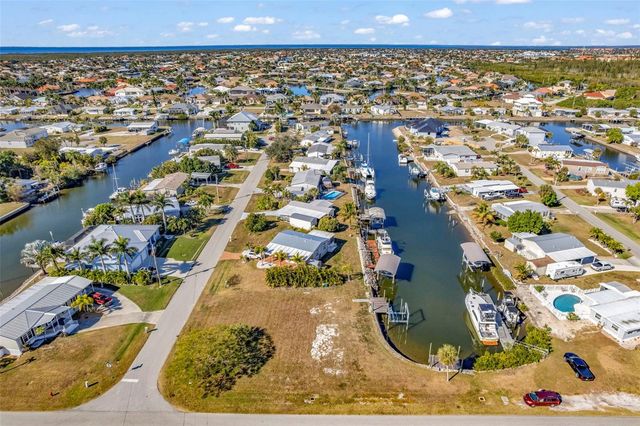 700 HOLLYHILL COURT, Punta Gorda, FL 33950