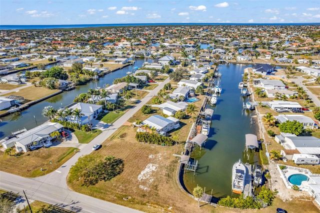 700 HOLLYHILL COURT, Punta Gorda, FL 33950