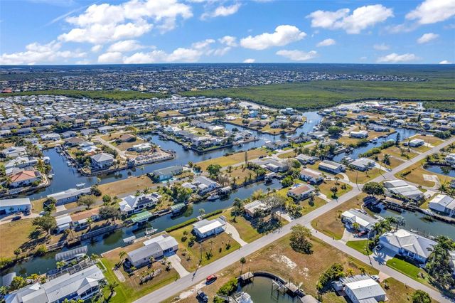 700 HOLLYHILL COURT, Punta Gorda, FL 33950