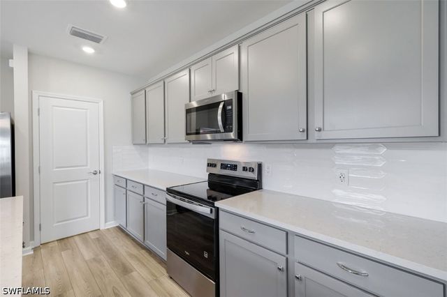 27907 Radiant CT, Bonita Springs, FL 34135