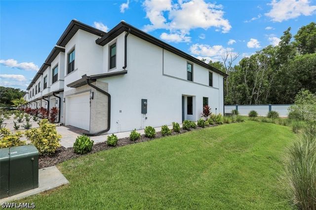 27907 Radiant CT, Bonita Springs, FL 34135