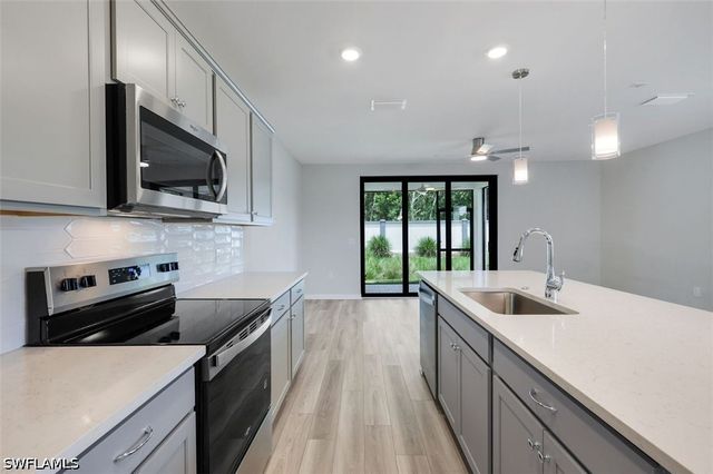 27907 Radiant CT, Bonita Springs, FL 34135