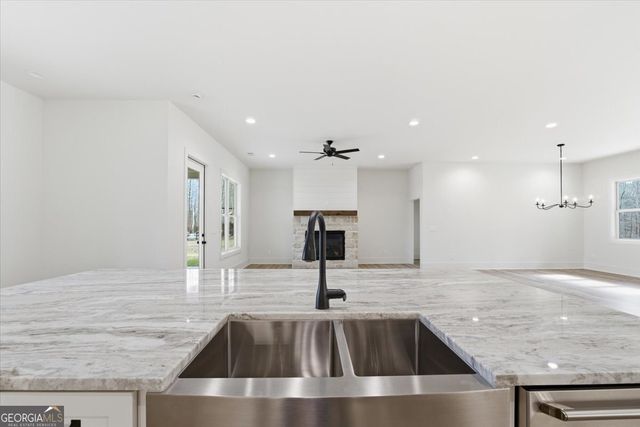 117 Oak Hill Circle, Eatonton, GA 31024