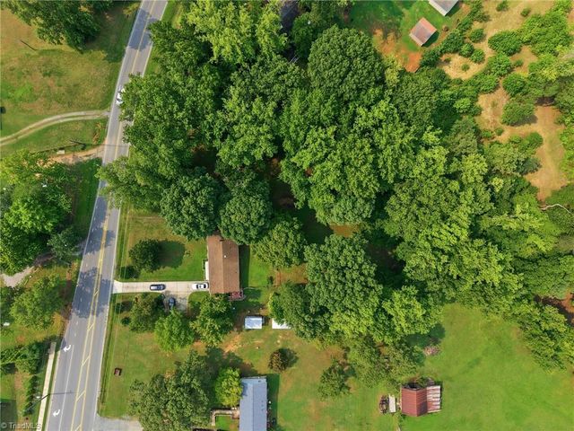 5703 Summit Avenue, Browns Summit, NC 27214