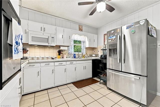 5703 Summit Avenue, Browns Summit, NC 27214