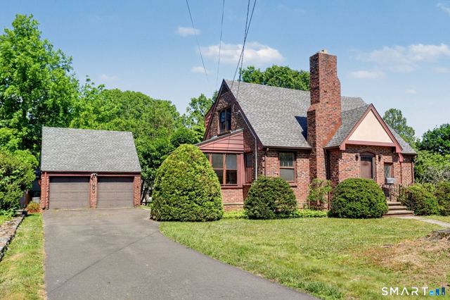 312 Bennett Street, Fairfield, CT 06825