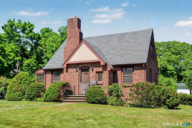 312 Bennett Street, Fairfield, CT 06825