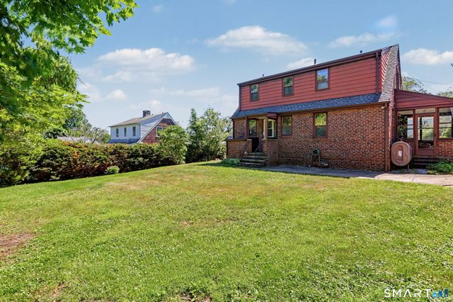 312 Bennett Street, Fairfield, CT 06825