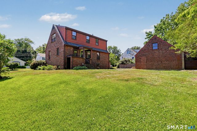 312 Bennett Street, Fairfield, CT 06825