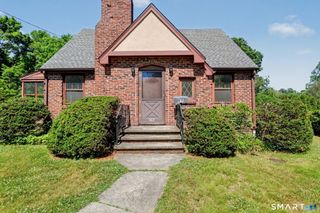 312 Bennett Street, Fairfield, CT 06825
