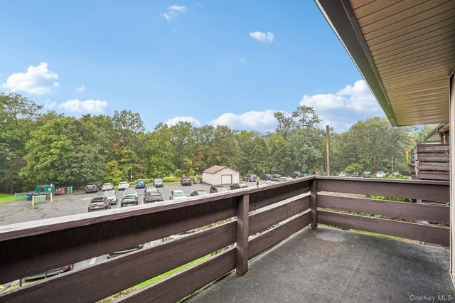 88 Sierra Vista Lane, Valley Cottage, NY 10989