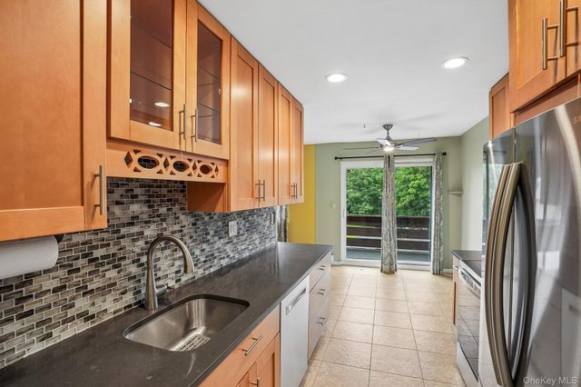 88 Sierra Vista Lane, Valley Cottage, NY 10989