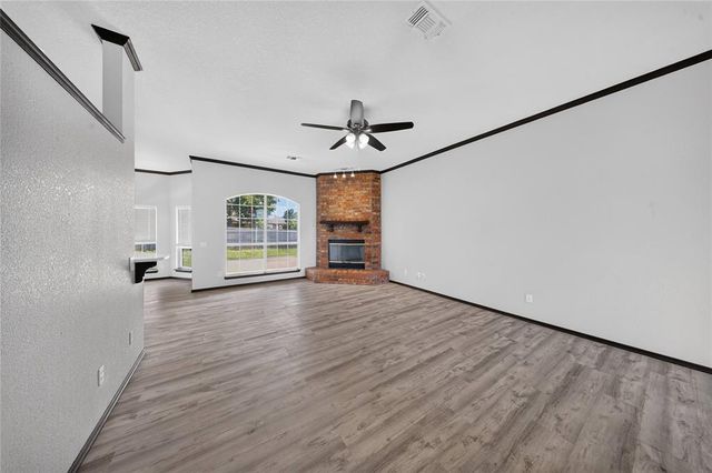 732 SW 155th Place, Oklahoma City, OK 73170
