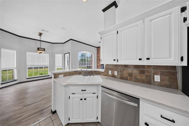 732 SW 155th Place, Oklahoma City, OK 73170
