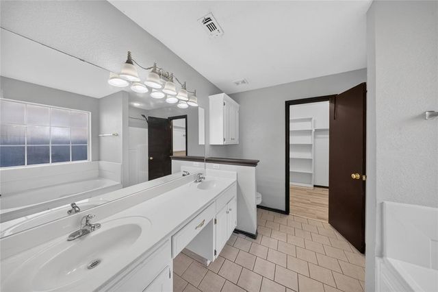 732 SW 155th Place, Oklahoma City, OK 73170