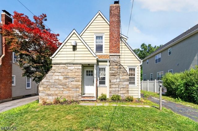 10 Carlyle Ave, Morris Plains Boro, NJ 07950