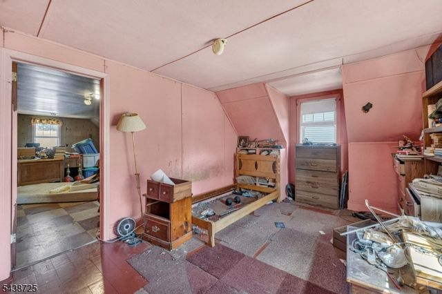 10 Carlyle Ave, Morris Plains Boro, NJ 07950