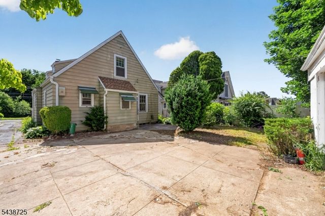 10 Carlyle Ave, Morris Plains Boro, NJ 07950