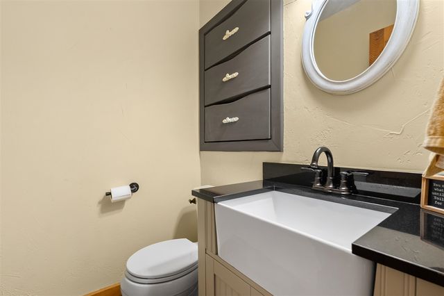 8650 S 2nd Street, Mattawan, MI 49071