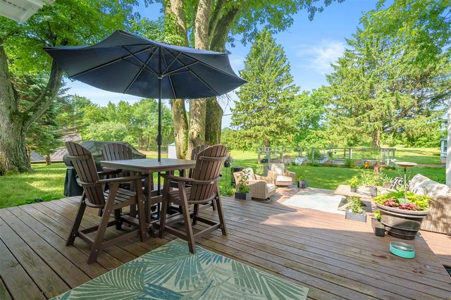 8650 S 2nd Street, Mattawan, MI 49071