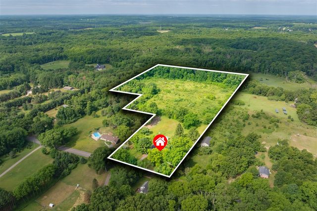 8650 S 2nd Street, Mattawan, MI 49071
