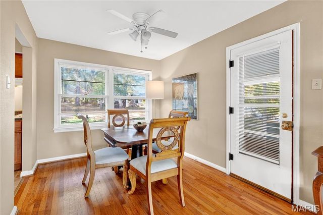 450 Forest Green Drive, Webster Groves, MO 63119