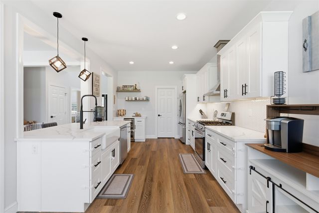 38 W CONCOURSE, Aberdeen Township, NJ 07735