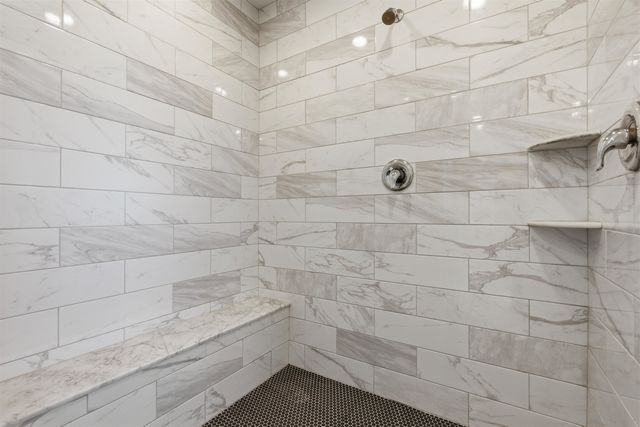 38 W CONCOURSE, Aberdeen Township, NJ 07735