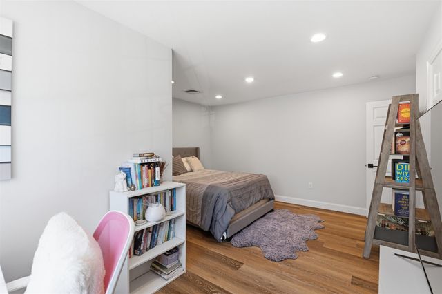 38 W CONCOURSE, Aberdeen Township, NJ 07735