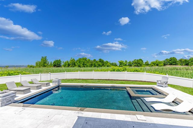 38 W CONCOURSE, Aberdeen Township, NJ 07735