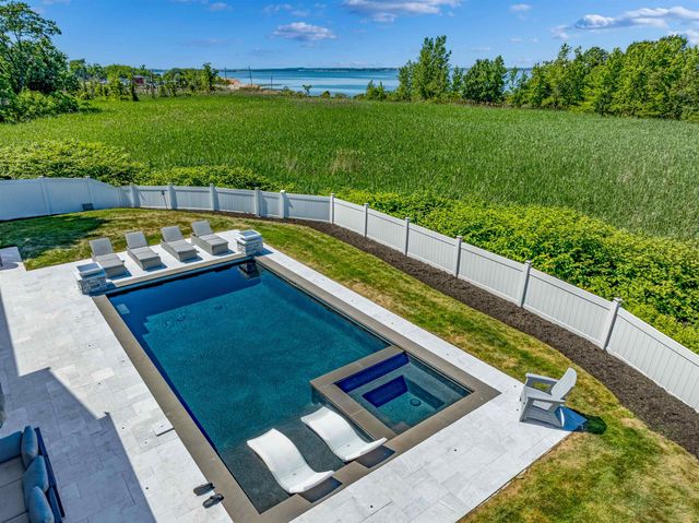 38 W CONCOURSE, Aberdeen Township, NJ 07735