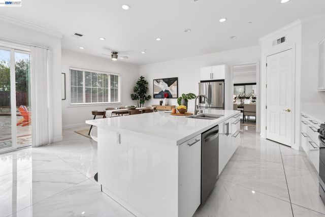 2848 E Cog Hill Ter, Dublin, CA 94568