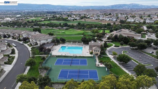 2848 E Cog Hill Ter, Dublin, CA 94568