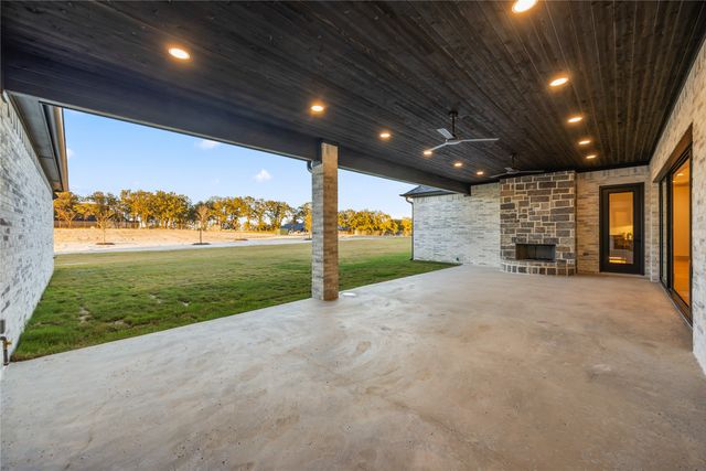 724 Cooper Trail, Weatherford, TX 76087