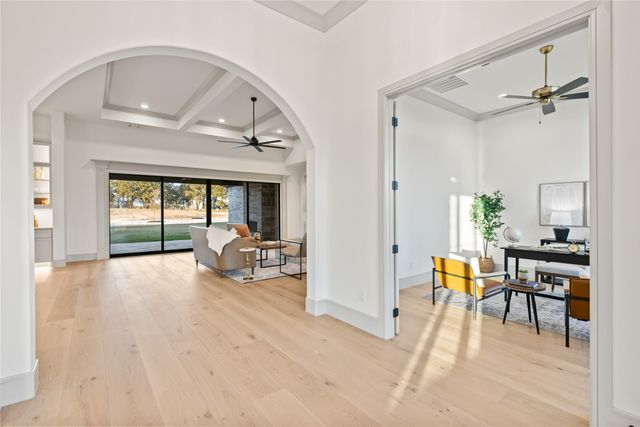 724 Cooper Trail, Weatherford, TX 76087