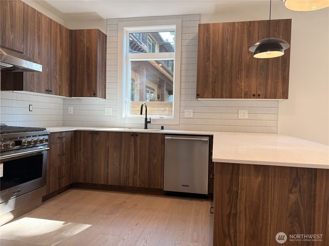 3026 NE 95th Street, Seattle, WA 98115